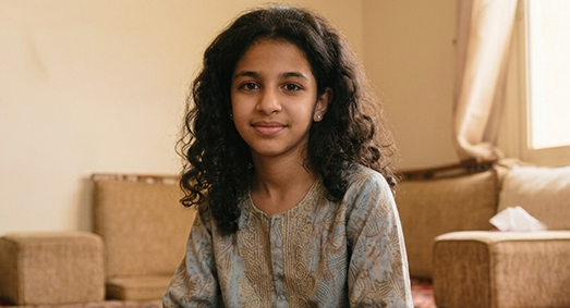أهلاً، أنا انوار وعمري 12 سنة