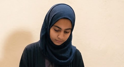 أهلاً، أنا ريتال وعمري 13 سنة