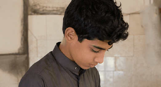 أهلاً، أنا مشاري وعمري 16 سنة