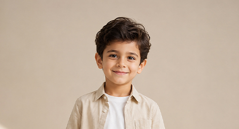 أهلاً، أنا زايد وعمري 7 سنوات